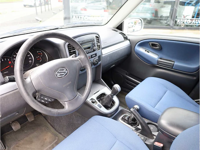 Suzuki grand vitara 2.0 freestyle-2 2003, 07-lv-rv - afbeelding 2 van  30
