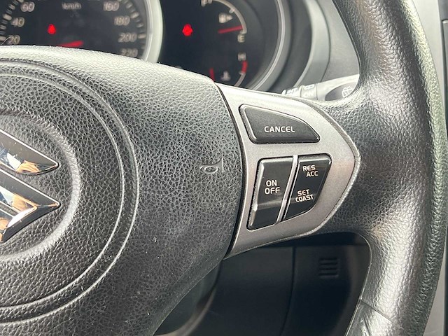 Suzuki grand vitara 2.4 exclusive | 93-knf-3 - afbeelding 6 van  23