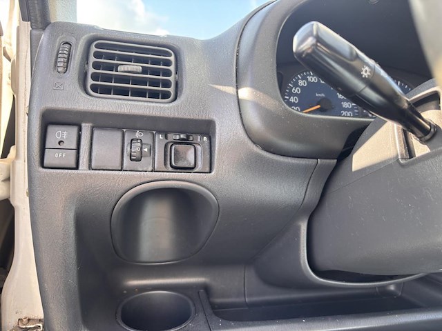 Suzuki ignis 1.5 turbo crdi 16v vgt gl, 2003 - afbeelding 9 van  32