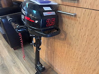 Suzuki kortstaart buitenboordmotor - afbeelding 2 van  4