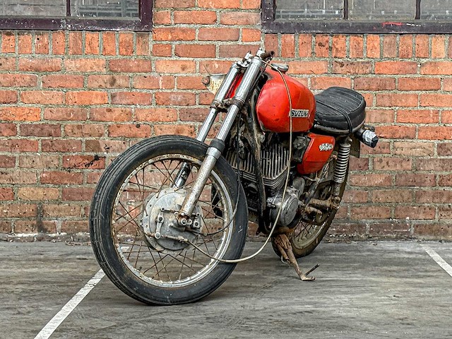 Suzuki motor - afbeelding 1 van  6