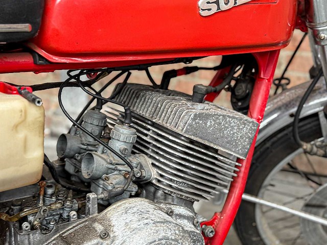 Suzuki motor - afbeelding 28 van  43