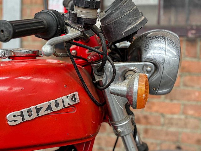 Suzuki motor - afbeelding 31 van  43