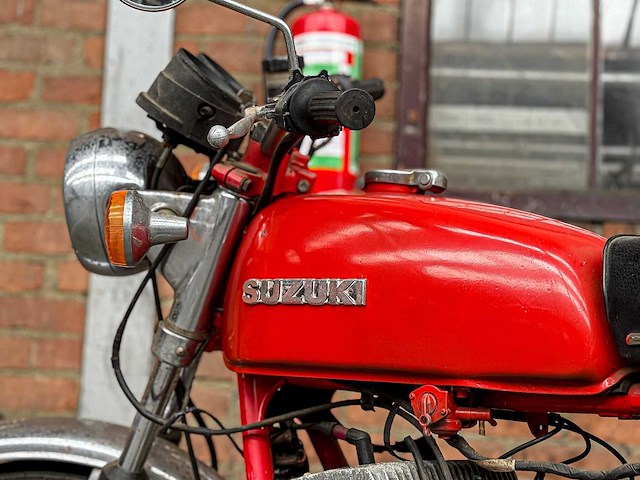 Suzuki motor - afbeelding 37 van  43