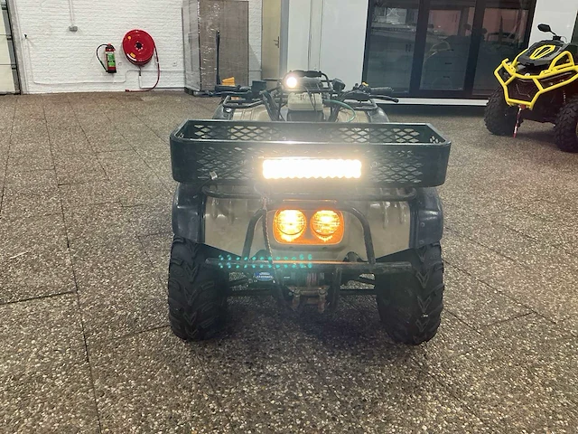 Suzuki quad - afbeelding 10 van  16