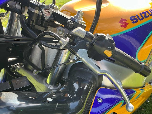 Suzuki sport gsx r 600 motorfiets - afbeelding 11 van  20