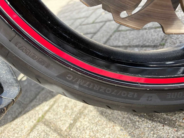 Suzuki sport gsx r 600 motorfiets - afbeelding 6 van  44