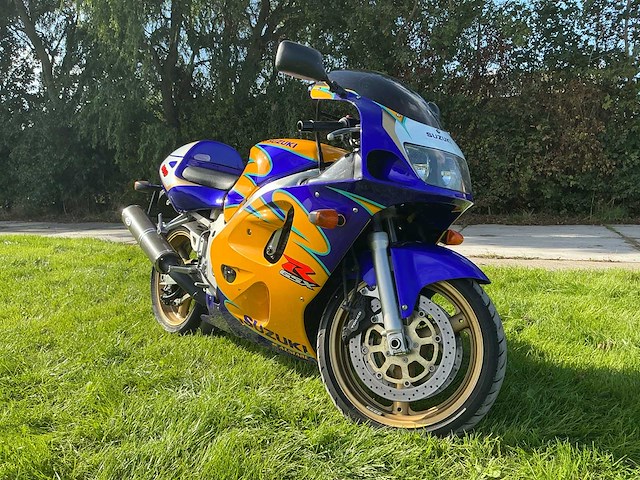 Suzuki sport gsx r 600 motorfiets - afbeelding 3 van  19