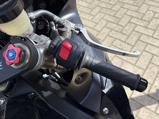 Suzuki sport gsx r 600 motorfiets - afbeelding 28 van  44