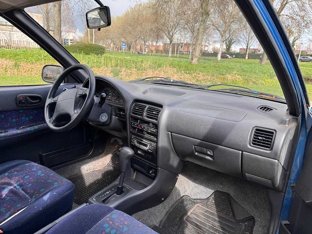 Suzuki swift 1.0 gls, 81-fg-vf - afbeelding 9 van  12