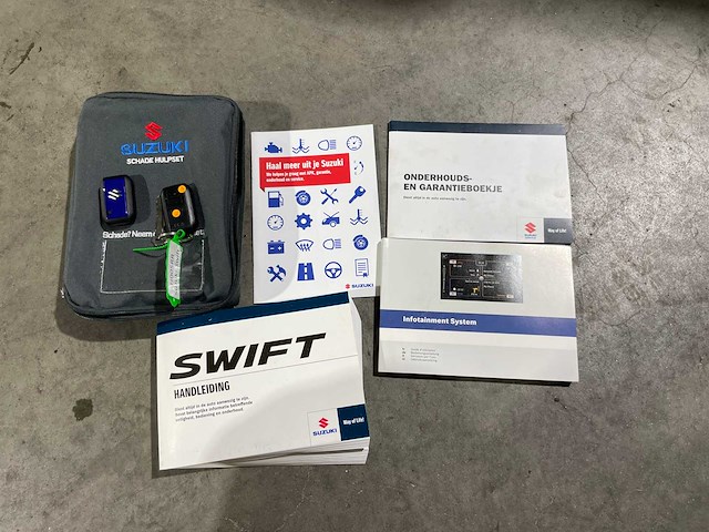 Suzuki swift 1.2 stijl smart hybrid 90pk 2020, h-005-rr - afbeelding 35 van  40