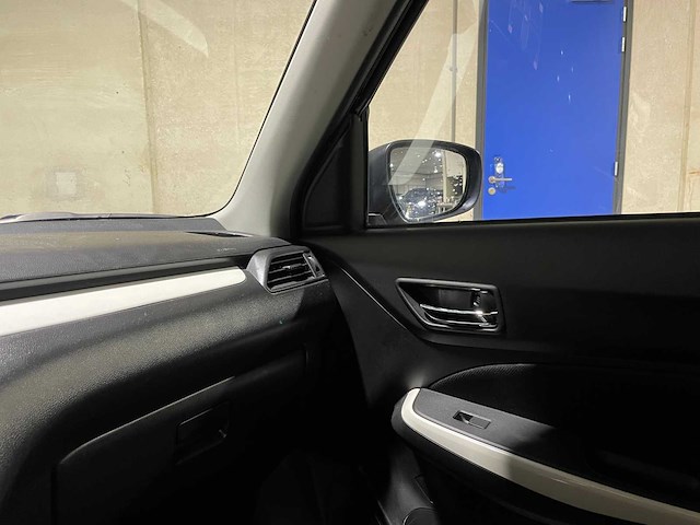 Suzuki swift 1.2 stijl smart hybrid 90pk 2020, h-005-rr - afbeelding 22 van  40