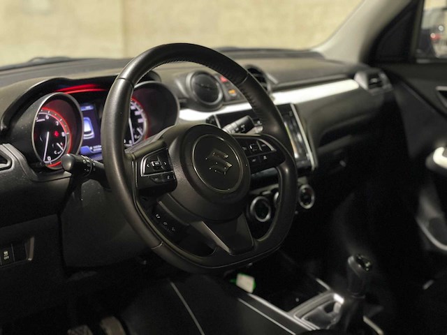 Suzuki swift 1.2 stijl smart hybrid 90pk 2020, h-005-rr - afbeelding 11 van  40