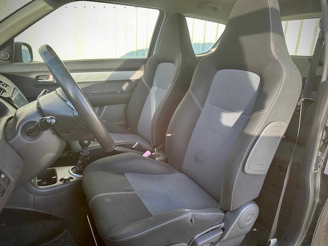 Suzuki swift 1.3 bandit, 33-gxh-2 - afbeelding 10 van  14