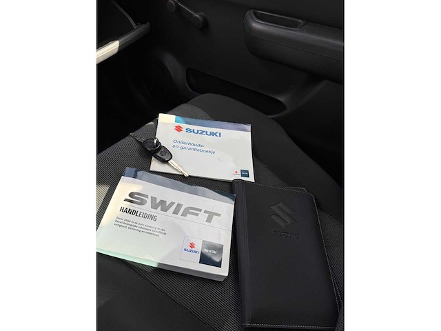 Suzuki swift 1.3 base, 72-njn-2 - afbeelding 8 van  17