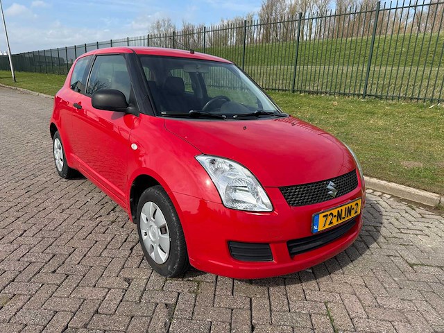 Suzuki swift 1.3 base, 72-njn-2 - afbeelding 11 van  17