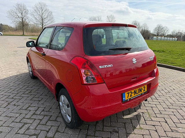 Suzuki swift 1.3 base, 72-njn-2 - afbeelding 12 van  17