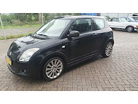 Suzuki swift 1.3 exclusive, 42-gfz-5 - afbeelding 1 van  11
