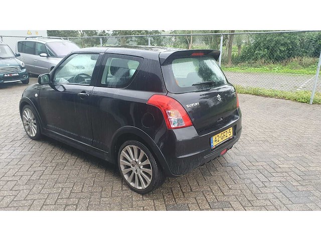Suzuki swift 1.3 exclusive, 42-gfz-5 - afbeelding 5 van  11