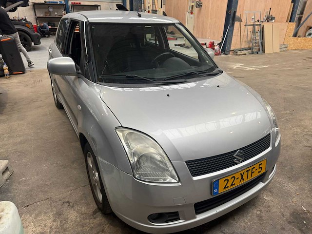 Suzuki swift 1.3 ga, 22-xtf-5 - afbeelding 2 van  6