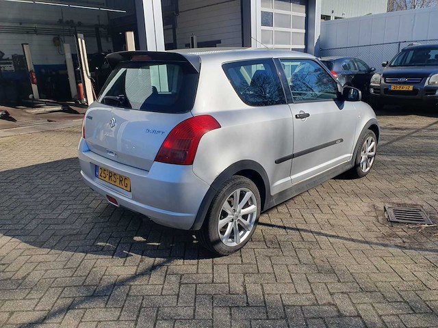 Suzuki swift 1.3 ga, 25-rs-rg - afbeelding 3 van  9