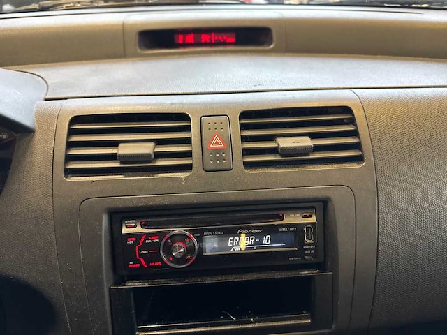 Suzuki swift 1.3 ga , 8-xrx-70 - afbeelding 2 van  17