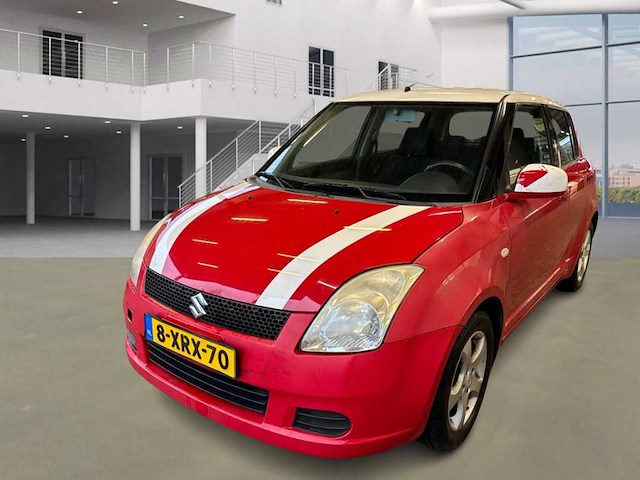 Suzuki swift 1.3 ga , 8-xrx-70 - afbeelding 1 van  17