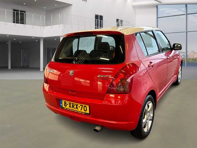 Suzuki swift 1.3 ga , 8-xrx-70 - afbeelding 12 van  17