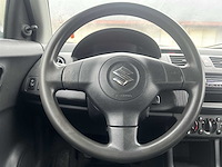 Suzuki swift 1.3 gls | 04-xbr-7 - afbeelding 2 van  19
