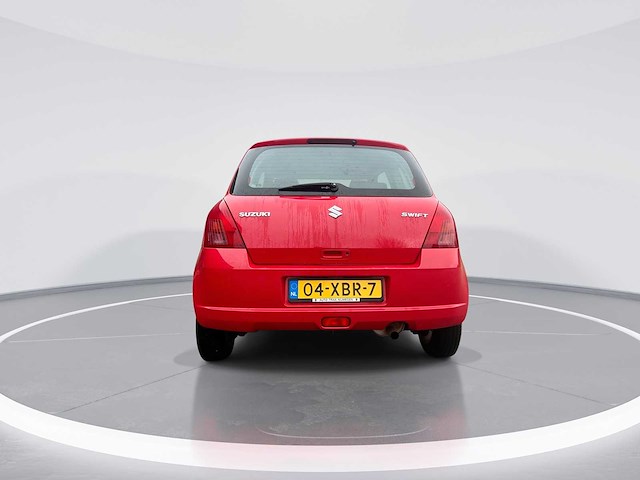 Suzuki swift 1.3 gls | 04-xbr-7 - afbeelding 2 van  13