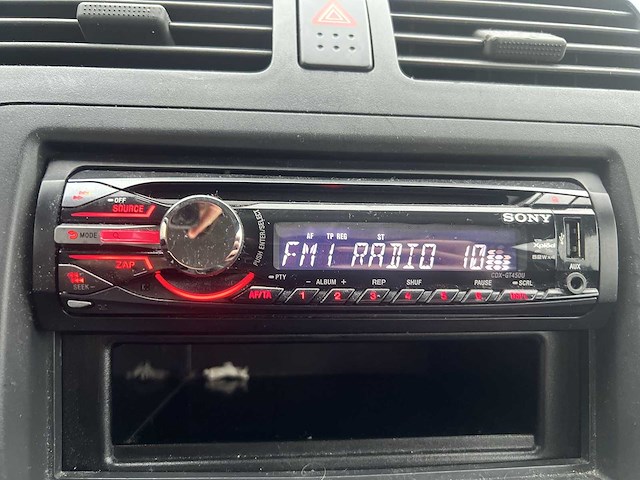 Suzuki swift 1.3 gls | 04-xbr-7 - afbeelding 3 van  13