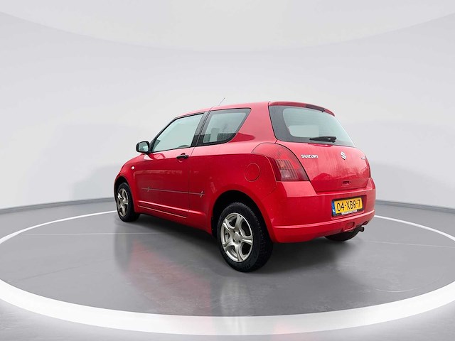 Suzuki swift 1.3 gls | 04-xbr-7 - afbeelding 19 van  19