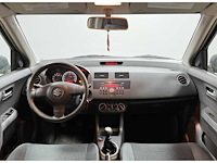Suzuki swift 1.3 gls | 37-rr-df i - afbeelding 11 van  17