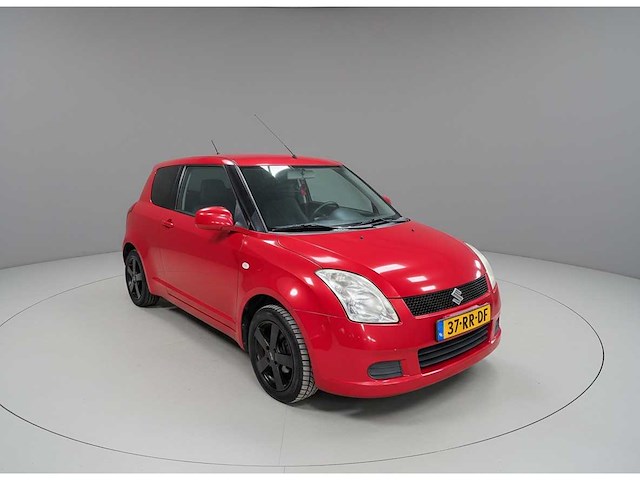 Suzuki swift 1.3 gls | 37-rr-df i - afbeelding 13 van  17