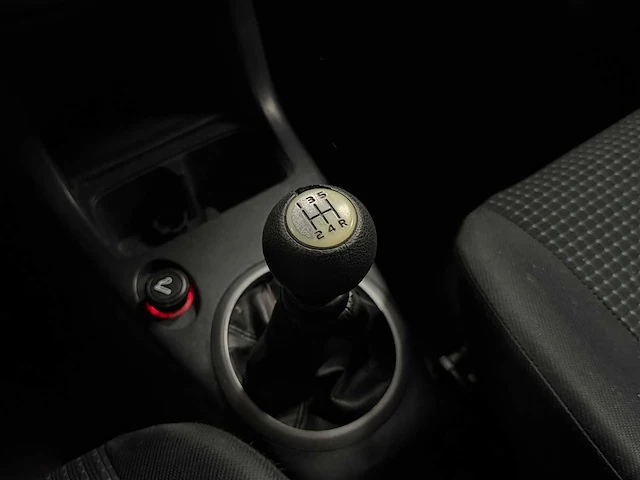 Suzuki swift 1.3 gls | 37-rr-df i - afbeelding 1 van  18