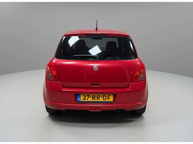 Suzuki swift 1.3 gls | 37-rr-df i - afbeelding 5 van  18