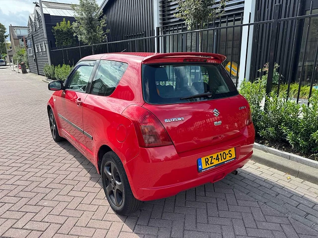 Suzuki swift 1.3 gls, rz-410-s - afbeelding 15 van  21