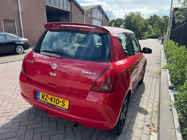 Suzuki swift 1.3 gls, rz-410-s - afbeelding 16 van  21