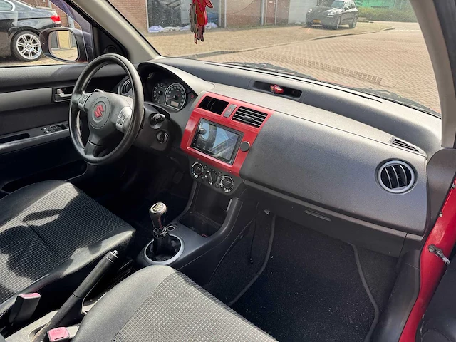 Suzuki swift 1.3 gls, rz-410-s - afbeelding 18 van  21