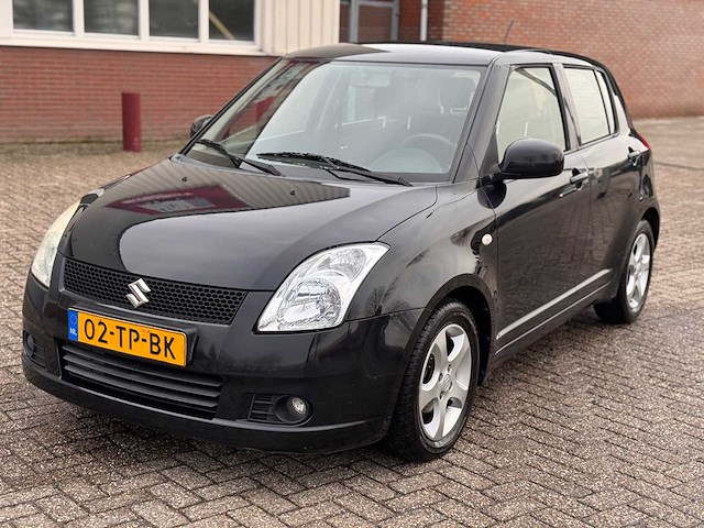 Suzuki swift 1.3 shogun, 02-tp-bk - afbeelding 1 van  14