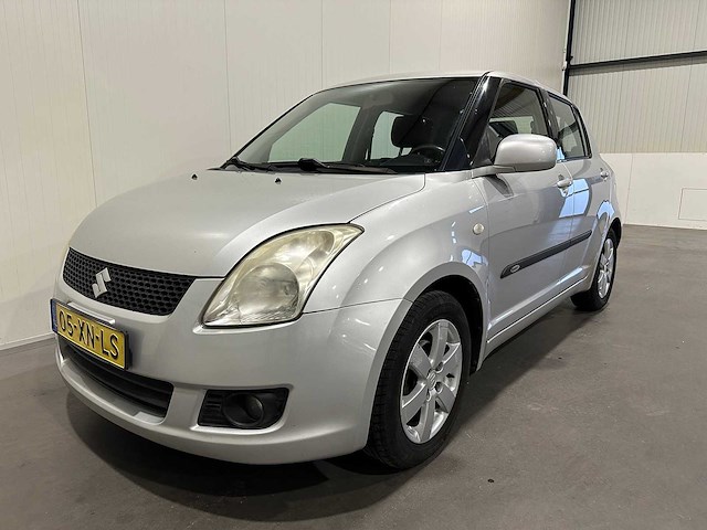 Suzuki swift 1.3 shogun 05-xn-ls - afbeelding 1 van  23