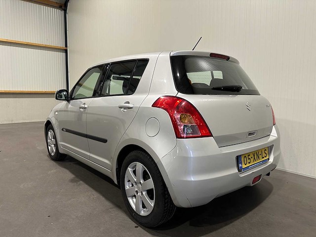 Suzuki swift 1.3 shogun 05-xn-ls - afbeelding 17 van  23