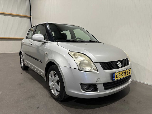 Suzuki swift 1.3 shogun 05-xn-ls - afbeelding 21 van  23