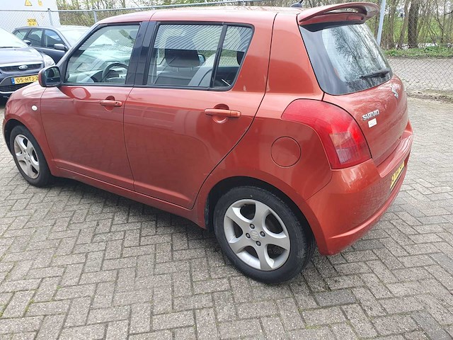 Suzuki swift 1.3 shogun, 53-xb-gh - afbeelding 6 van  10