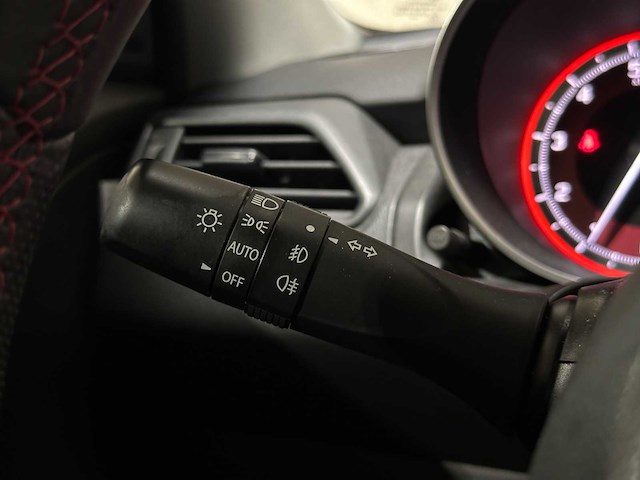 Suzuki swift 1.4 sport smart hybrid 129pk 2021 (origineel-nl + 1e eigenaar), n-208-kf - afbeelding 13 van  54