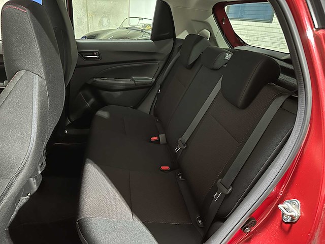 Suzuki swift 1.4 sport smart hybrid 129pk 2021 (origineel-nl + 1e eigenaar), n-208-kf - afbeelding 33 van  54