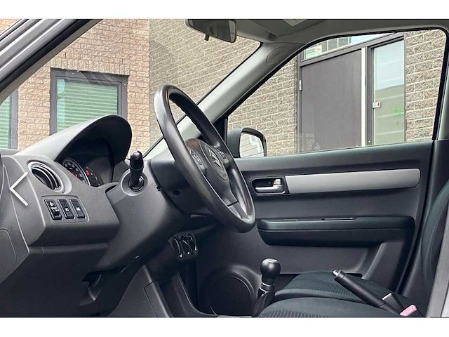 Suzuki swift 1.5 exclusive, 77-rv-fb - afbeelding 13 van  14