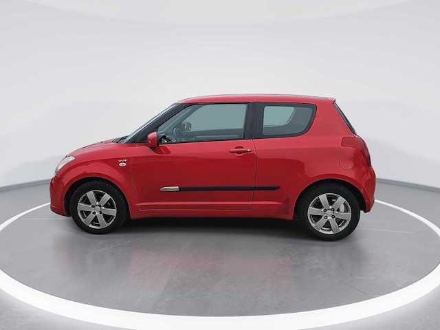 Suzuki swift 1.5 gls | 99-sv-lf - afbeelding 2 van  24