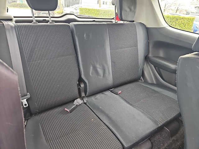 Suzuki swift 1.5 gls | 99-sv-lf - afbeelding 7 van  13