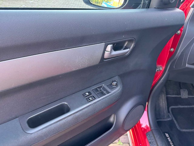 Suzuki swift 1.5 sport vvti exclusive 57-rj-sf - afbeelding 15 van  30